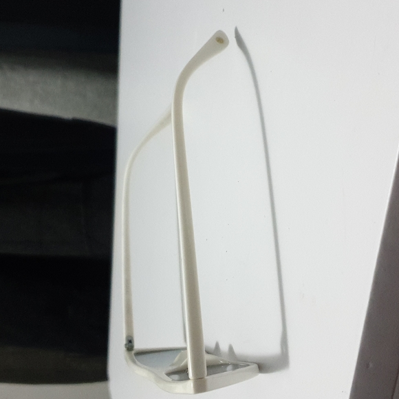 MinkPink White cateye smoke lens sunglasses recall - Picture 7 of 12